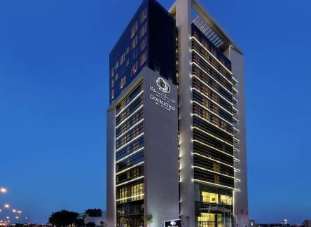 Отель DoubleTree by Hilton Hotel Doha Old Town