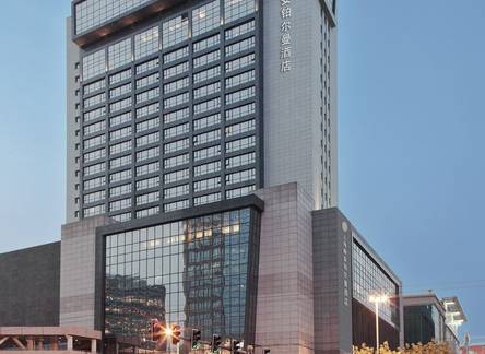 Отель Pullman Shanghai Jingan