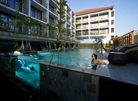Отель Grand Zuri Kuta Bali