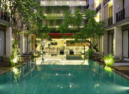 Отель Hotel Terrace at Kuta