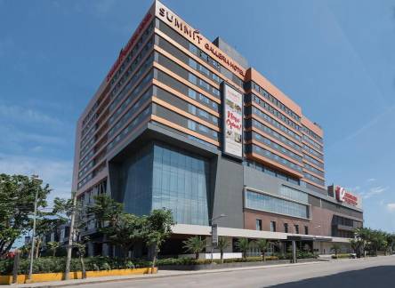 Отель Summit Galleria Cebu