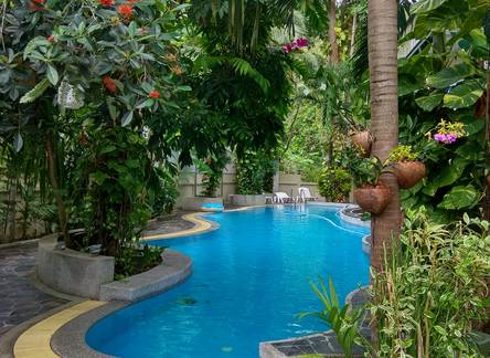 Отель Naka Resort