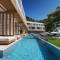Отель Valamar Collection Marea Suites