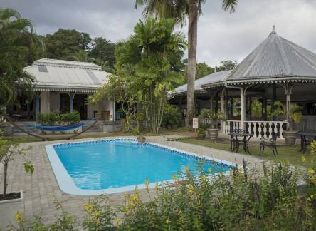 Отель Auberge Chez Plume