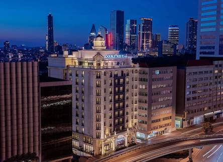 Отель DoubleTree by Hilton Istanbul Gayrettepe