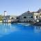 Отель Aydinbey Famous Resort