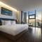 Отель Maximilan DaNang Beach Hotel