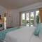 Отель Alam Boutique Villa