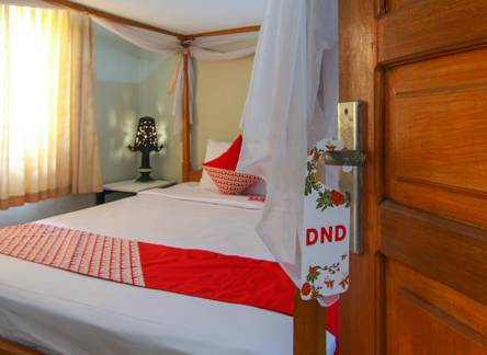 Отель Yoland Guest House