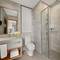 Отель Oakwood Residence Saigon