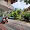 Отель The Lodge Unawatuna