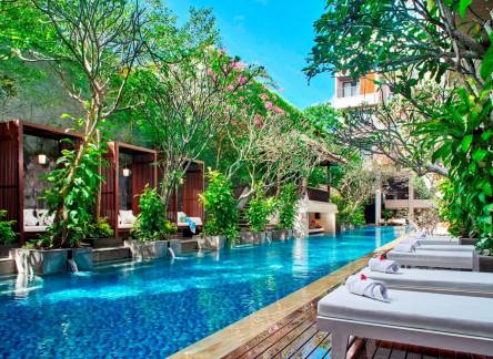 Отель Jambuluwuk Oceano Seminyak
