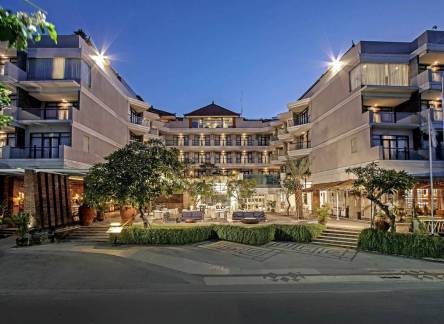 Отель Wyndham Garden Kuta Beach Bali