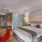 Отель Hotel NEO+ Kuta Legian