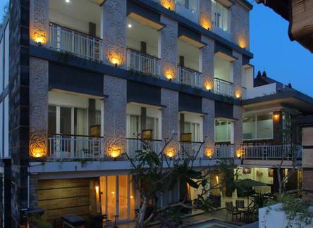 Отель Lotus Tirta Seminyak