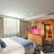 Отель Swiss-Belhotel Pondok Indah