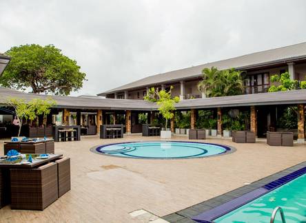 Отель Full Moon Garden Hotel