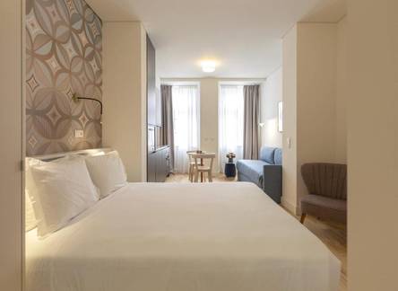 Отель Lisbon Serviced Apartments - Santos
