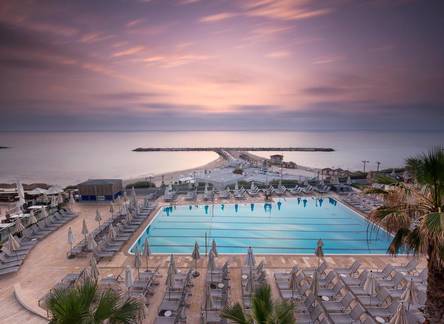 Отель The Vista At Hilton Tel Aviv