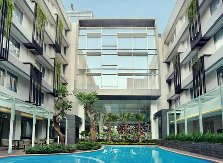 Отель Mercure Jakarta Sabang