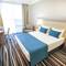 Отель Hotel Excellence Inn