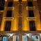 Отель The Camelot Hotel