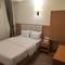 Отель The Camelot Hotel