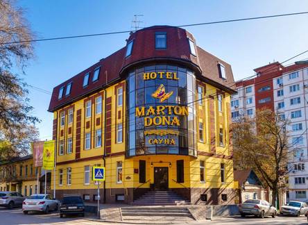 Отель Marton Villa Dona