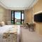 Отель Courtyard by Marriott Shanghai International Tourism and Resorts Zone