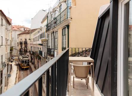 Отель Dear Lisbon - Living House