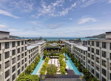 Отель Four Points by Sheraton Phuket Patong Beach Resort