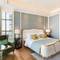 Отель The St Regis Shanghai Jingan