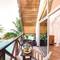 Отель Clove Island Villas and Spa