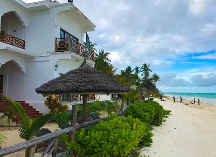 Отель Jambiani White Sands Bungalows