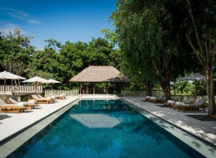 Отель REVIVO Wellness Resort