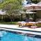 Отель REVIVO Wellness Resort