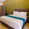 Отель Golden Palms Boutique Hotel