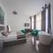 Отель KINGS PALACE SUITES