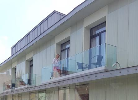 Отель Hotel Zena Beauty Shopping Center