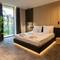 Отель Hotel Zena Beauty Shopping Center