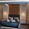 Отель Hotel Zena Beauty Shopping Center
