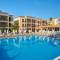 Отель Protur Floriana Resort, Cala Bona