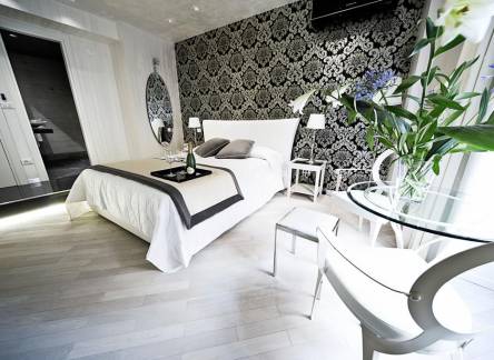 Отель Hotel Caravita