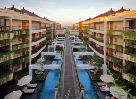 Отель Vouk Hotel & Suites