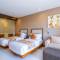 Отель Vouk Hotel & Suites