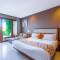 Отель Vouk Hotel & Suites