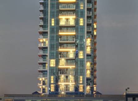 Отель Royal Continental Suites