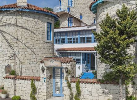 Отель Alacati Degirmen Hotel