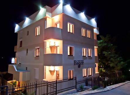 Отель Apartments Biser
