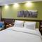 Отель Hampton by Hilton Brest